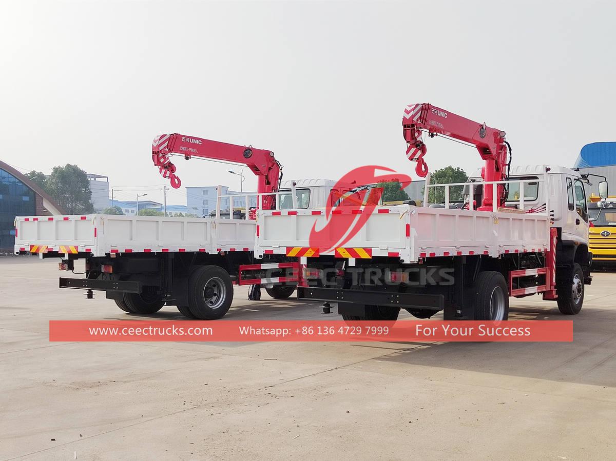 Customized ISUZU FVR off-road crane truck with UNIC boom Customized ISUZU FVR off-road crane truck with UNIC boom