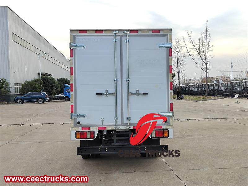 Isuzu 100P light cargo lorry van truck Isuzu 100P light cargo lorry van truck