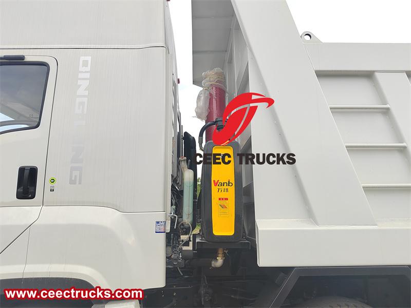 Front lift cylinder Front lift cylinder