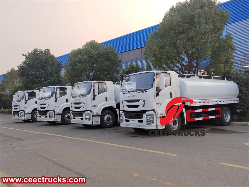 4 units Isuzu GIGA potable water service truck 4 units Isuzu GIGA potable water service truck