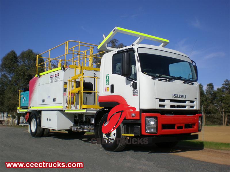 Isuzu 240HP&nbsp;fuel and lubrication service trucks on sale