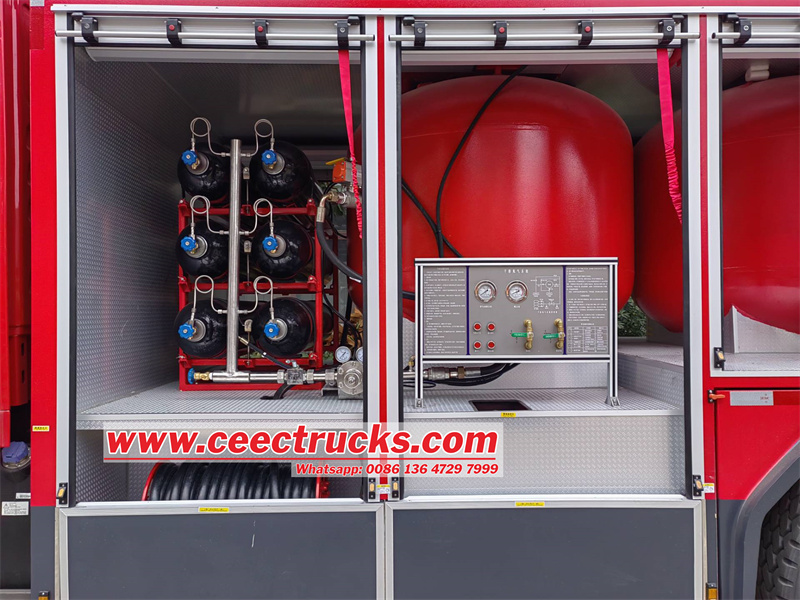 ISUZU GIGA fire truck with dry powder ISUZU GIGA fire truck with dry powder