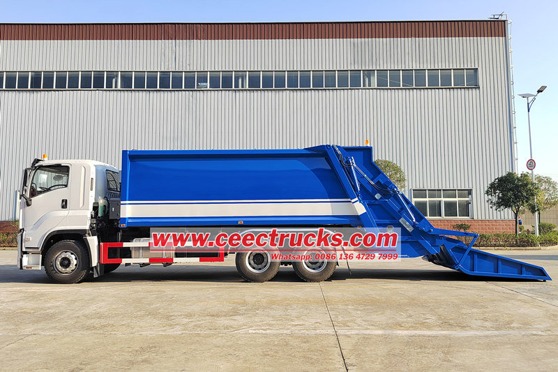 Isuzu GIGA garbage disposal truck