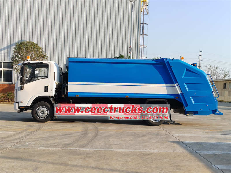 ISUZU refuse compactor truck