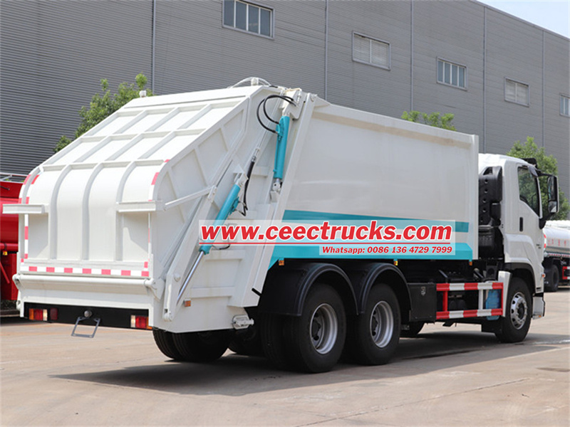 ISUZU GIGA garbage compactor truck