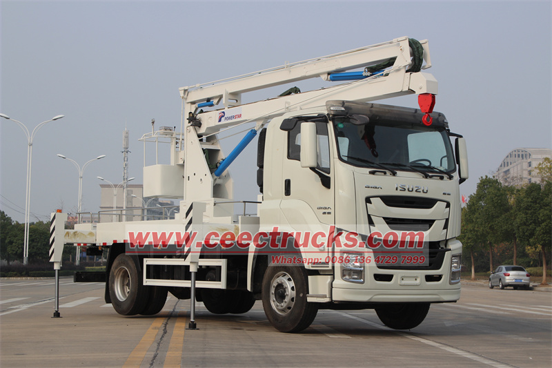 Isuzu manlifter truck mounted on GIGA chassis