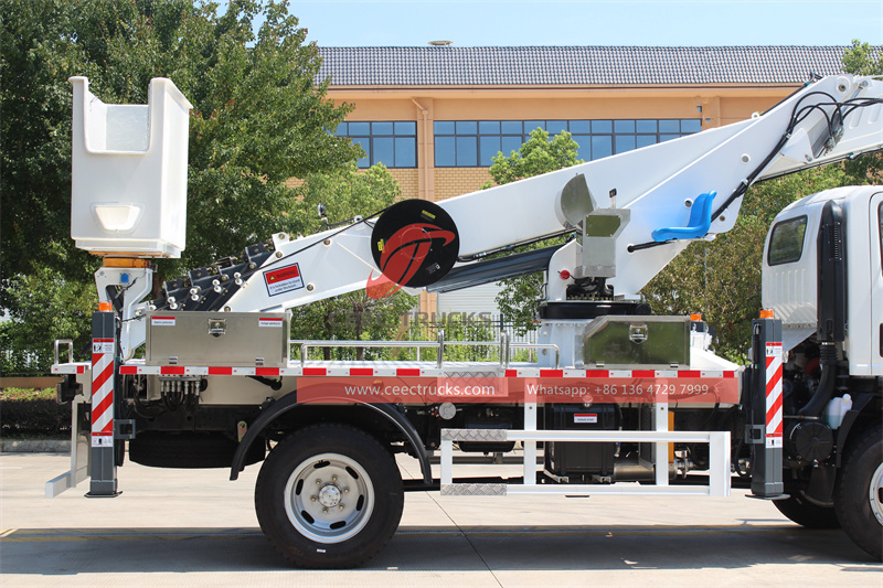 Isuzu NPR off-road 29m aerial lift bucket truck Isuzu NPR off-road 29m aerial lift bucket truck