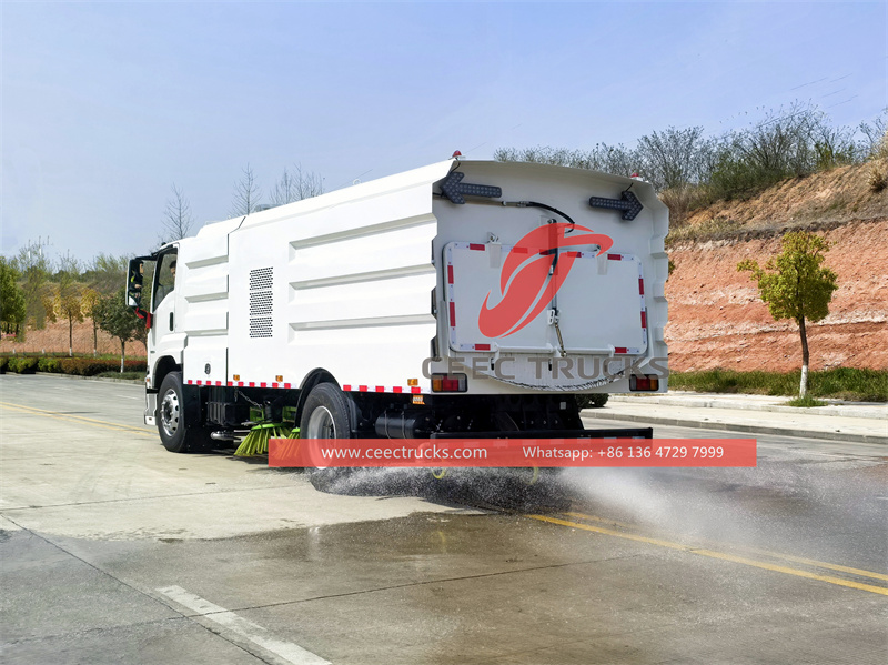ISUZU FTR road sweeper truck