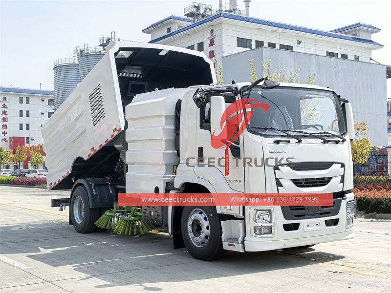 ISUZU FTR road sweeper truck