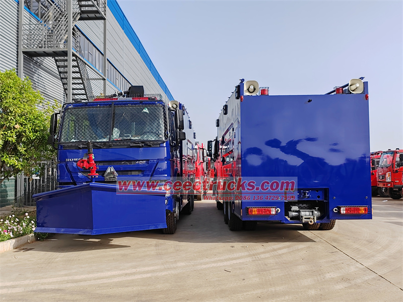 HOWO riot prevention vehicle