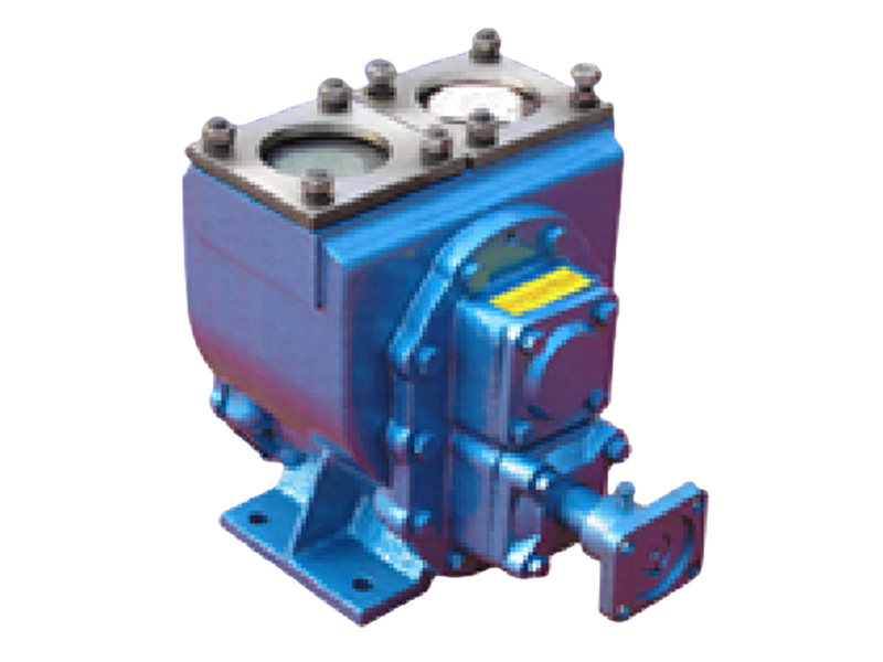 Back view of HOWO 4x4 fuel tanker truck