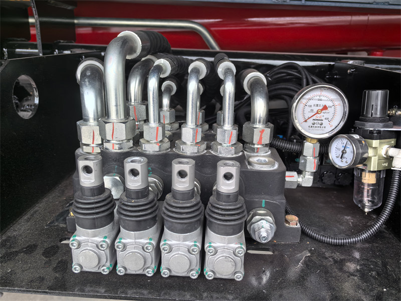 Beiben 20tons hook loader truck hydraulic control valve