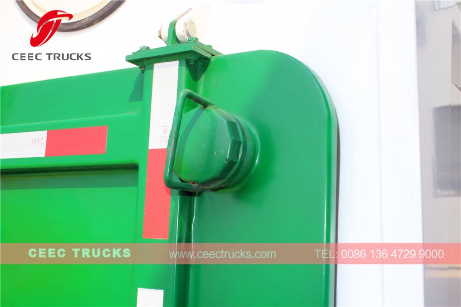 Исузу усисивач за путеве од 5 м³