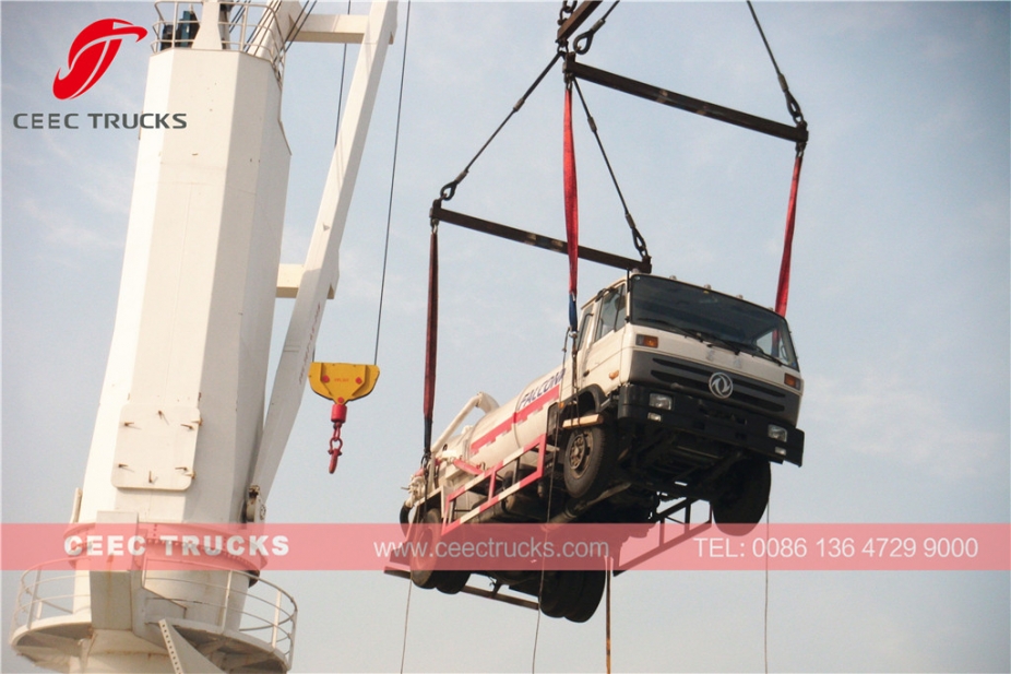 Донгфенг цистерна за вакуумско усисавање, 10.000Л