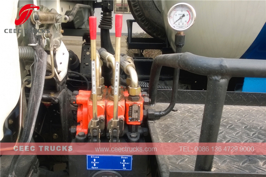 ИСУЗУ камион за пражњење септичких јама, 8.000Л