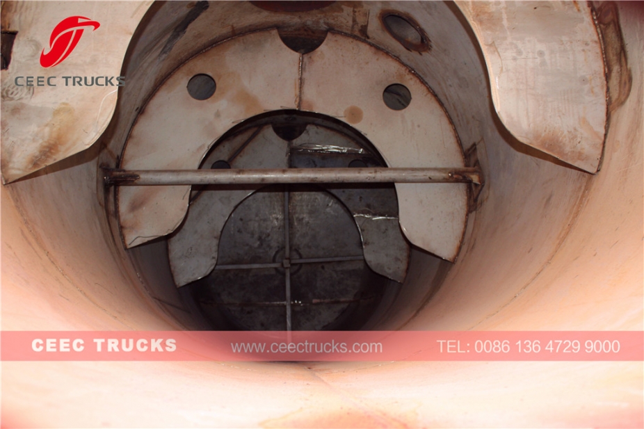 Донгфенг цистерна за вакуумско усисавање фекалија, 16 м³