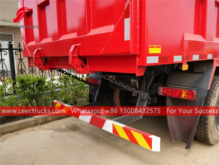 8x4 damper kamion IVECO Genlyon