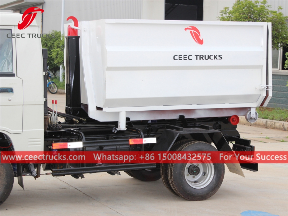 FOTON utovarivač sa kukom od 2CBM