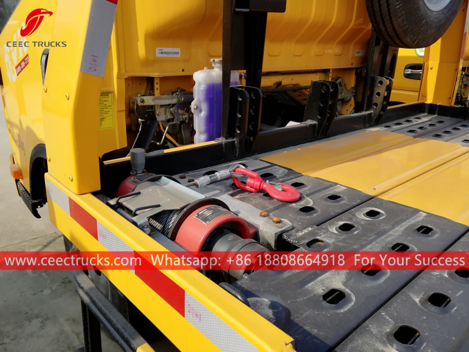 Kamion sa niskim ravnim tovarnim prostorom FAW 4x2