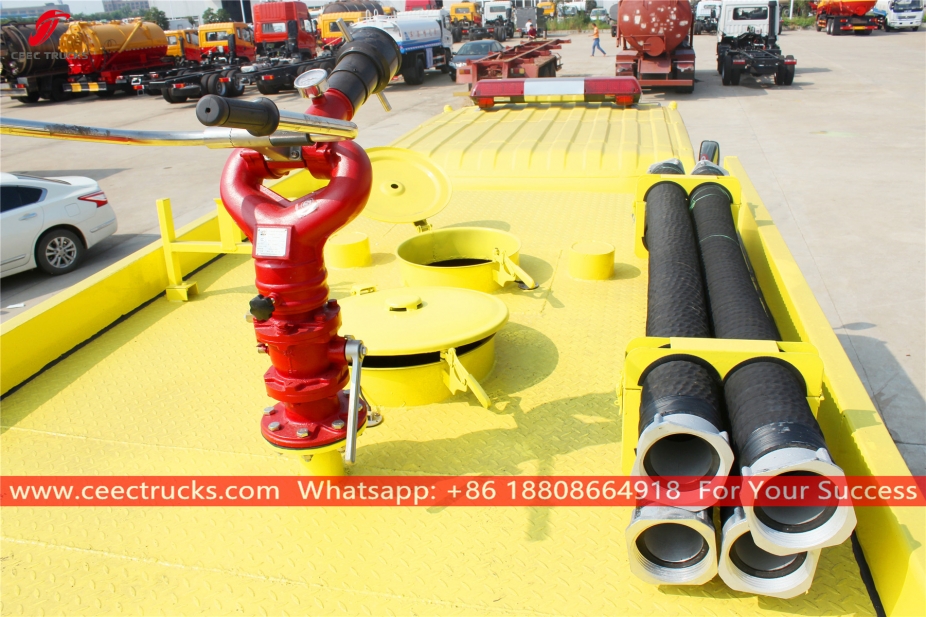 ISUZU ватрогасно возило са водом и пеном 4+1 м³