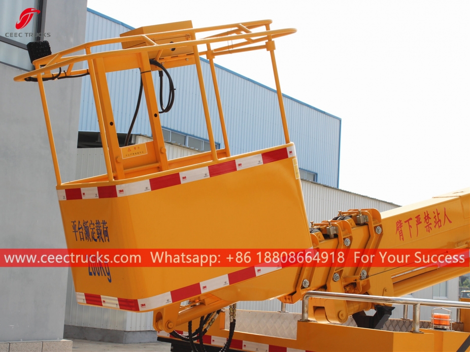 ISUZU 20м телескопска дизалица