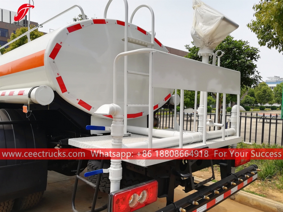 FOTON цистерна за воду са десностраним управљачем