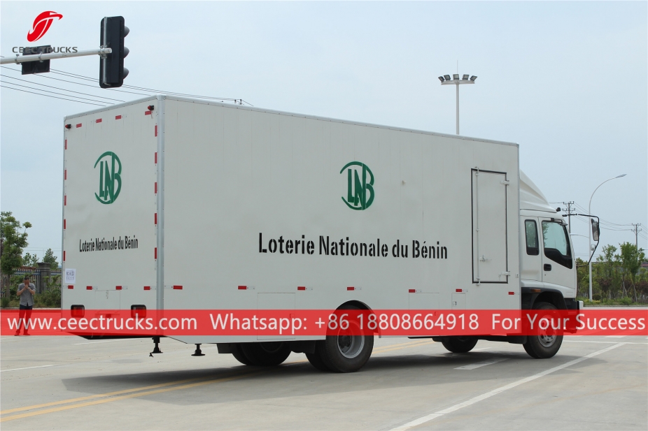 ISUZU FTR мобилна позорница