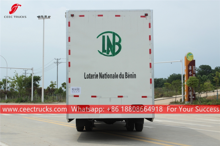 ISUZU FTR мобилна позорница