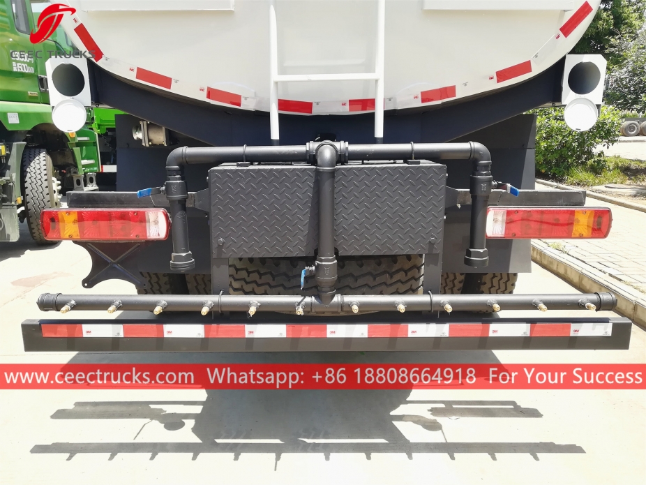 FOTON камион за прскање водом са десностраним управљачем