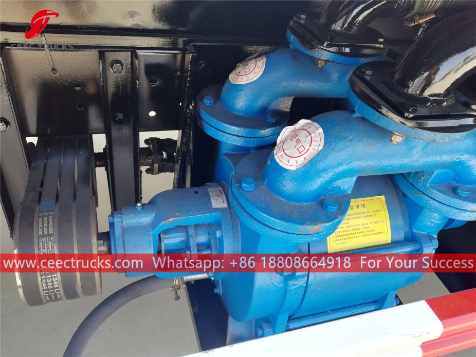 ДОНГФЕНГ цистерна за усисавање септичких јама од 4.500 литара