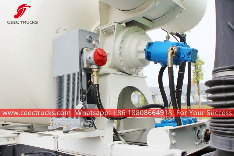 ИСУЗУ мешалица за цемент од 10 м³