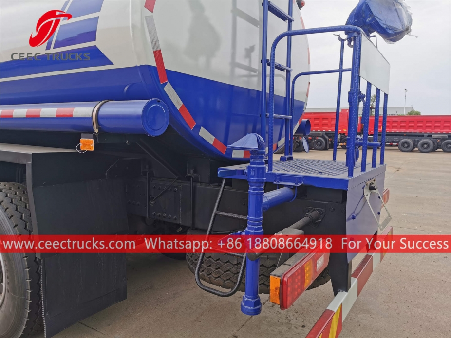 18CBM desnoruki kamion cisterna za vodu DAYUN