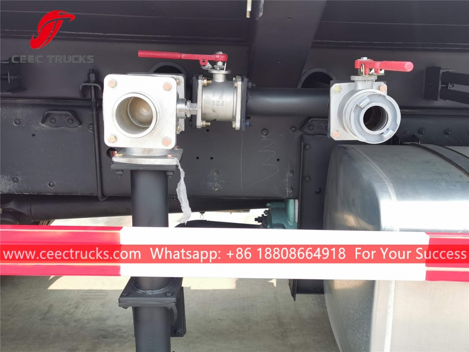 18CBM desnoruki kamion cisterna za vodu DAYUN