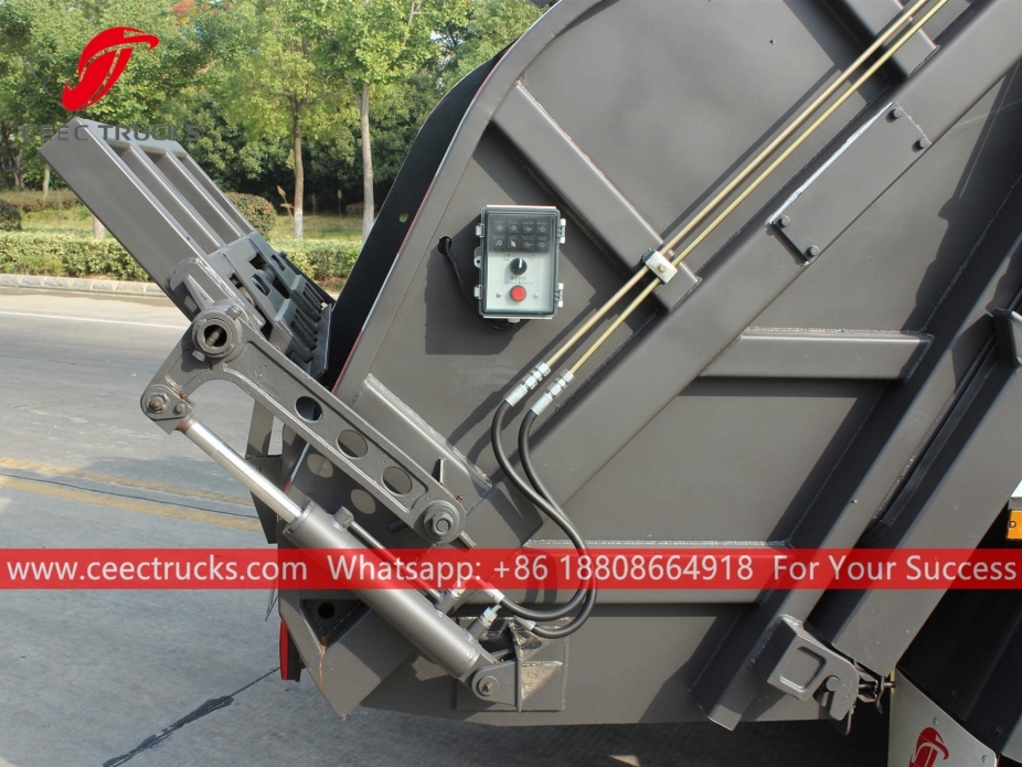 Гамбија камион за сабијање смећа, запремине 6 м³