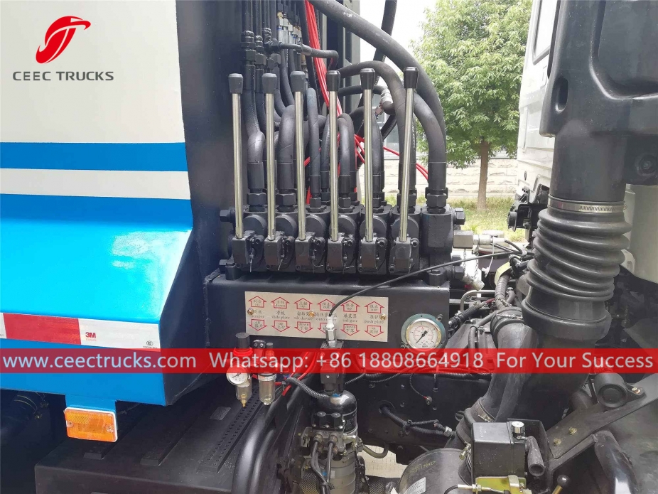 ISUZU kamion za smeće sa zadnjim utovarom od 8 kubnih metara