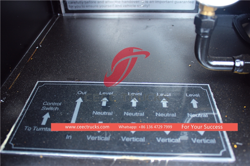 ISUZU 18 metara kamion sa platformom za rad na visini