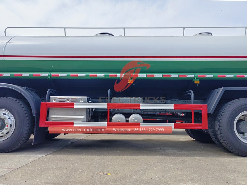 Kamioni cisterne za vodu Howo 8x4, 25.000 litara