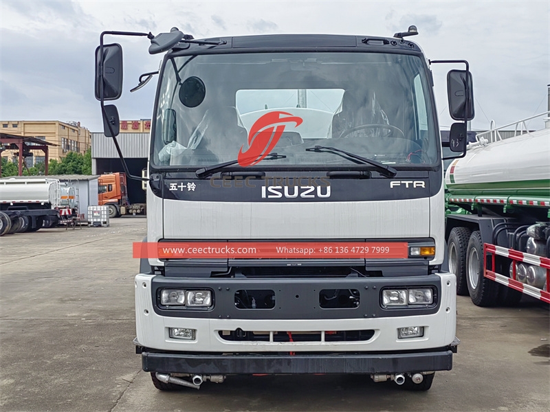 ISUZU FTR 12.000L cisterna za vodu u Vijetnam