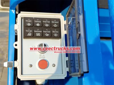 Isuzu NKR 6 wheel municipal rear loader