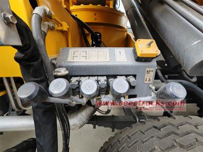 HOWO 8x4 heavy-duty knuckle crane truck