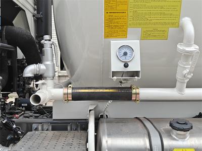 Howo 20CBM dusty vacuum cleaning Truck