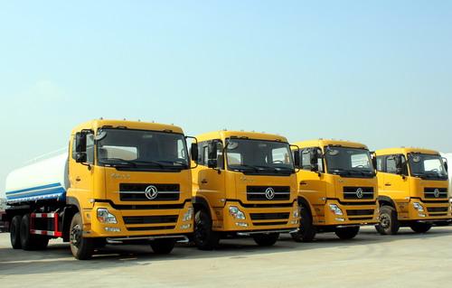 Наруџбина Донгфенг цистерне за воду од 20 м³ од лаоског купца