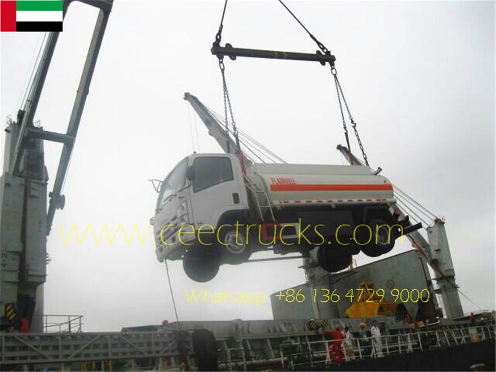 Увоз камиона цистерне за гориво ИСУЗУ од 5000 литара у Дубаију